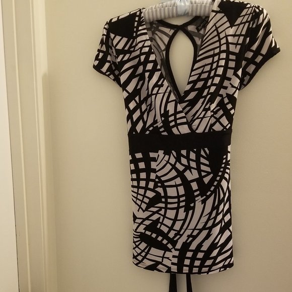🛍️❤️ Beechers Brook Tie Back Black and White Babydoll Blouse  Size M🛍️❤️ - Picture 1 of 10
